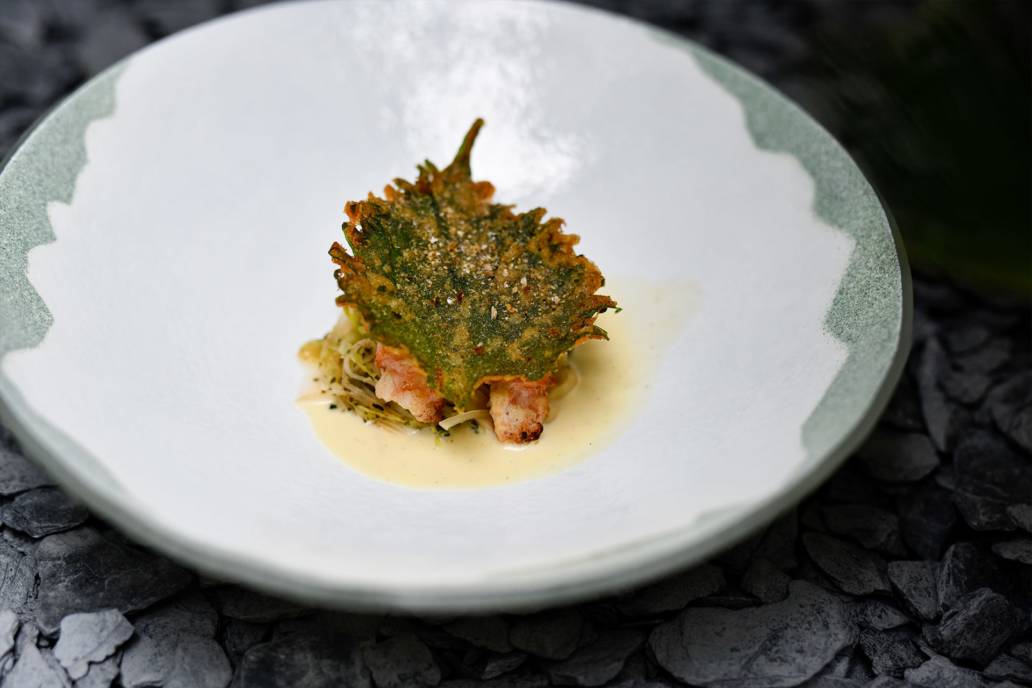 Langoustine de casier, plat créé par Yann Tournier, chef de la pomme d'or à Sancerre.